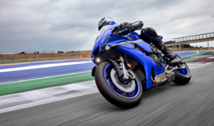 R1 Price in India