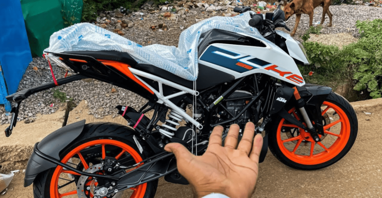 Duke 125 Price