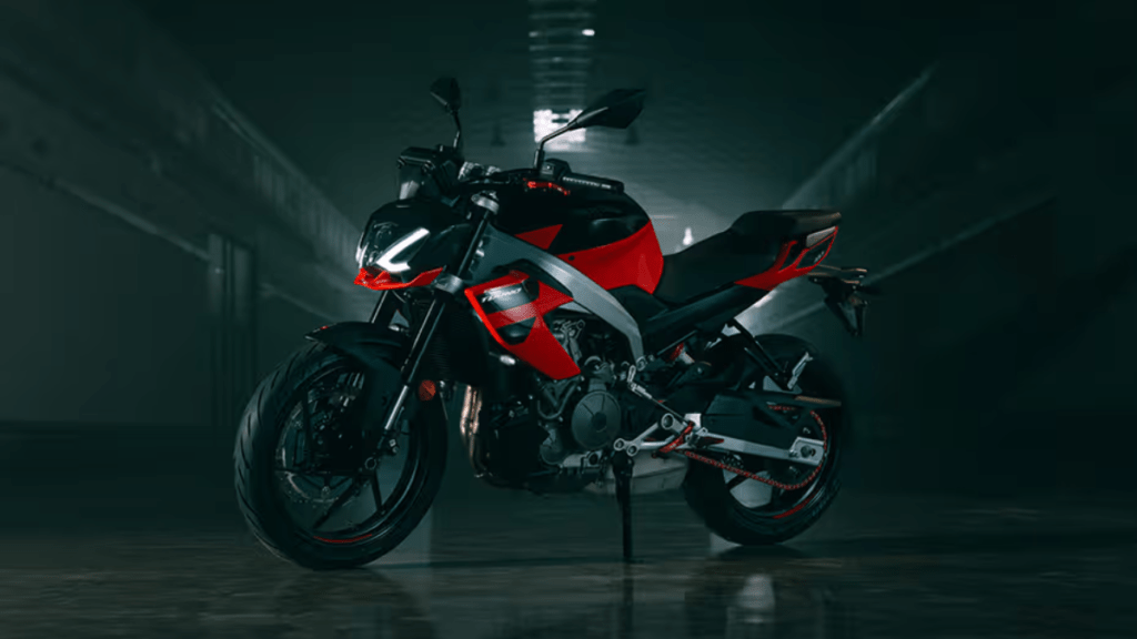 Aprilia Tuono 457 India