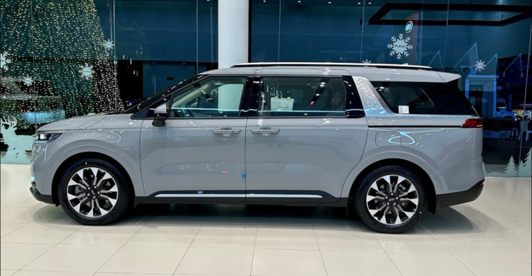Kia Carnival