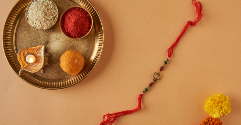 Diya rakhi ideas: देखिए 2025 की टॉप राखियाँ – जो भाई-बहन के रिश्ते को और भी मजबूत करें!