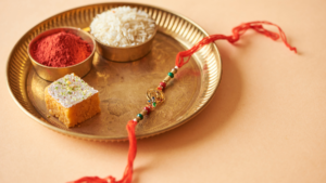 Rakhi making ideas:यहाँ हैं राखी बनाने के अनोखे और स्टाइलिश तरीके, जो आपको चौंका देंगे!