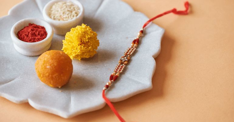 Raksha Bandhan hai kya:"आज नहीं तो कल! जानिए रक्षाबंधन की वो खास बातें जो हर किसी को चौंका देंगी!"