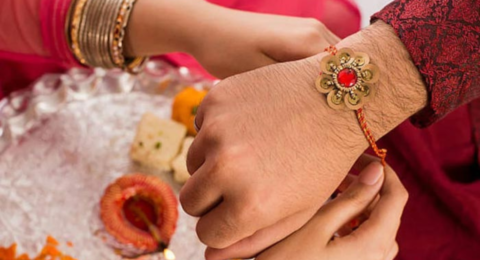 Can we tie rakhi to sister