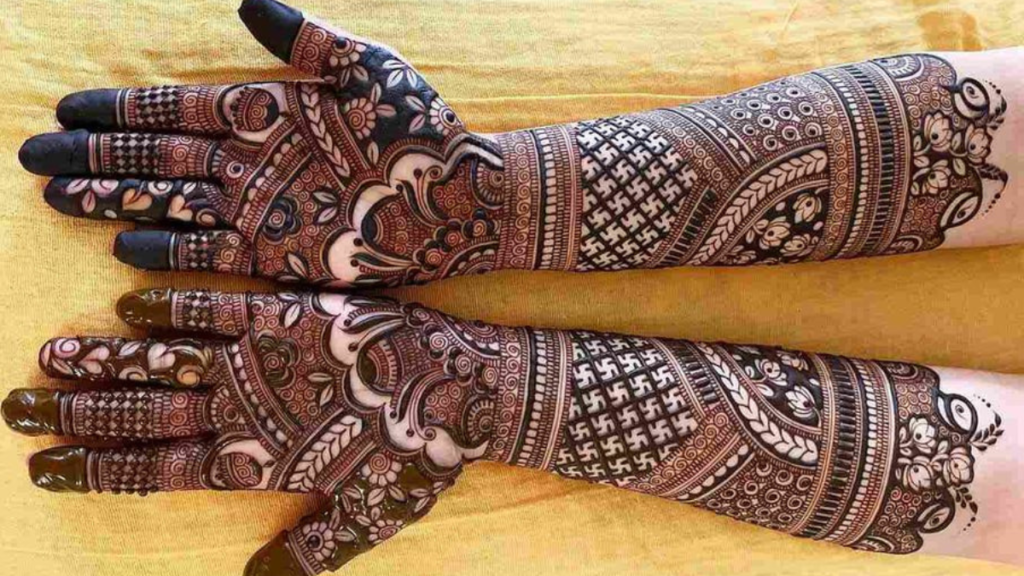 Teej special mehndi:"हरतालिका तीज 2025 की सबसे खूबसूरत और ट्रेंडी मेहंदी डिजाइंस जो आपके हाथों को करेंगी मोहक, जल्दी लगाएं और सबकी नजरें टिक जाएंगी। जानिए लेटेस्ट डिजाइंस और टिप्स।"