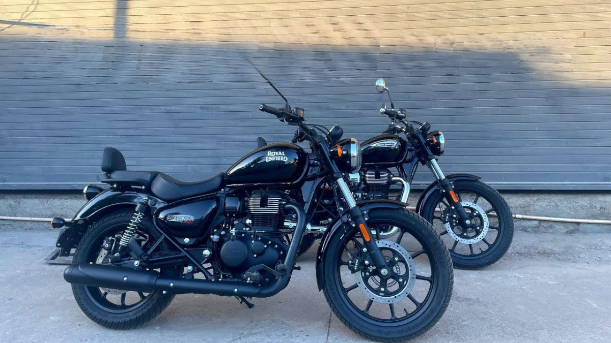 Meteor 350 Stellar Black
