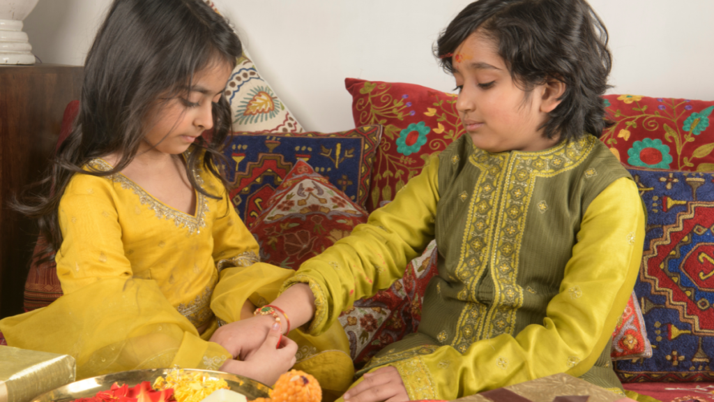 Raksha Bandhan Machina mein:"इस रक्षाबंधन पर जानिए वह राज़, जो हर भाई-बहन के रिश्ते को बना देगा और भी ख़ास!"