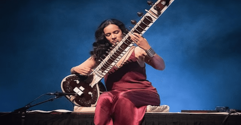 अनुष्का शंकर: वह हिंदुस्तानी लड़की जिसने सात समंदर पार सितार को ग्रैमी स्टेज तक पहुँचाया – पद्मश्री अनुष्का शंकर