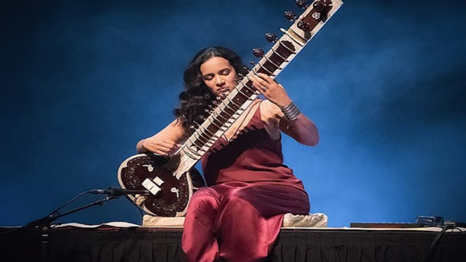 अनुष्का शंकर: वह हिंदुस्तानी लड़की जिसने सात समंदर पार सितार को ग्रैमी स्टेज तक पहुँचाया – पद्मश्री अनुष्का शंकर