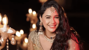 पंजाबी एक्ट्रेस मैंडी ठक्कर