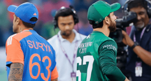 टी20 वर्ल्ड कप 2026 का मैच और क्रिकेट स्टेडियम का दृश्य