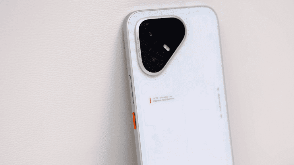 Tecno Pova8 